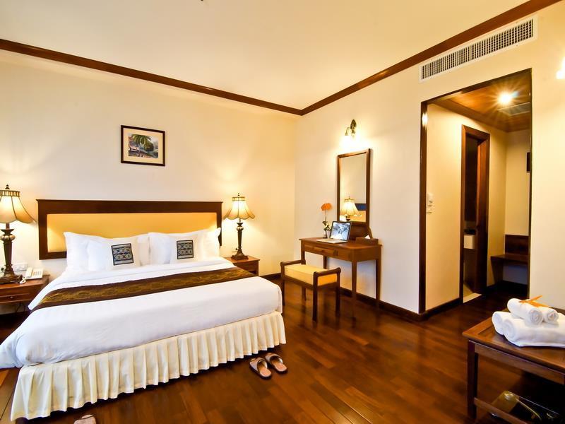 Champasak Grand Hotel Pakse Exterior photo