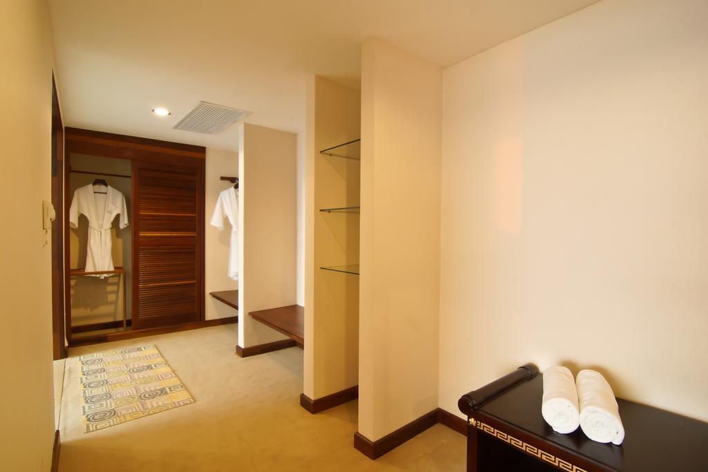 Champasak Grand Hotel Pakse Exterior photo