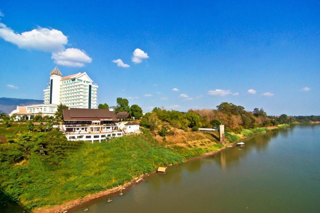 Champasak Grand Hotel Pakse Exterior photo