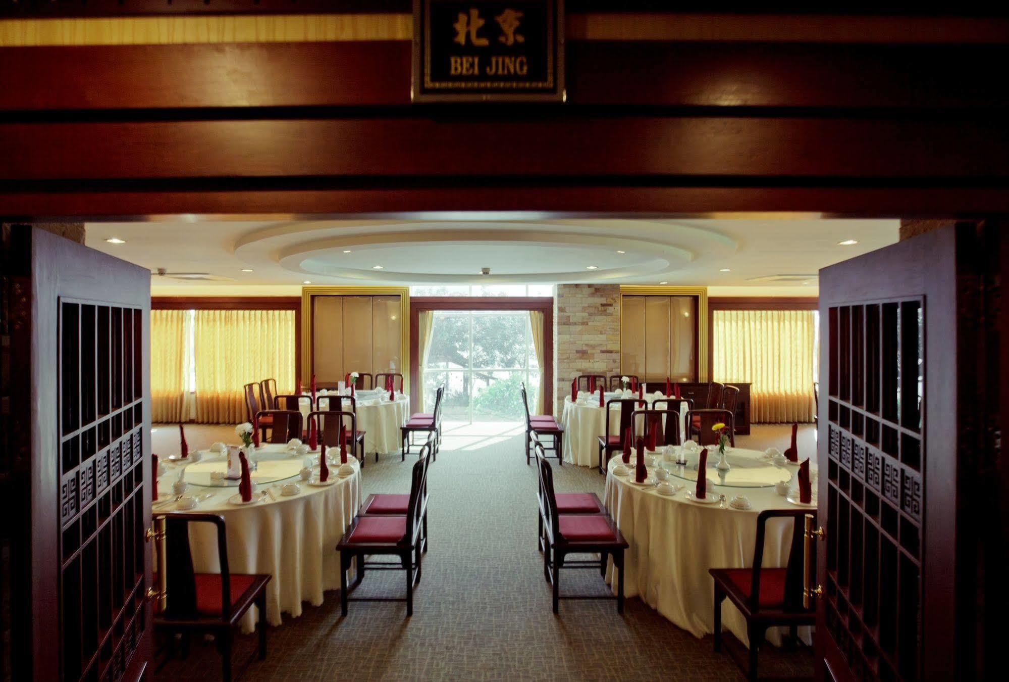Champasak Grand Hotel Pakse Exterior photo