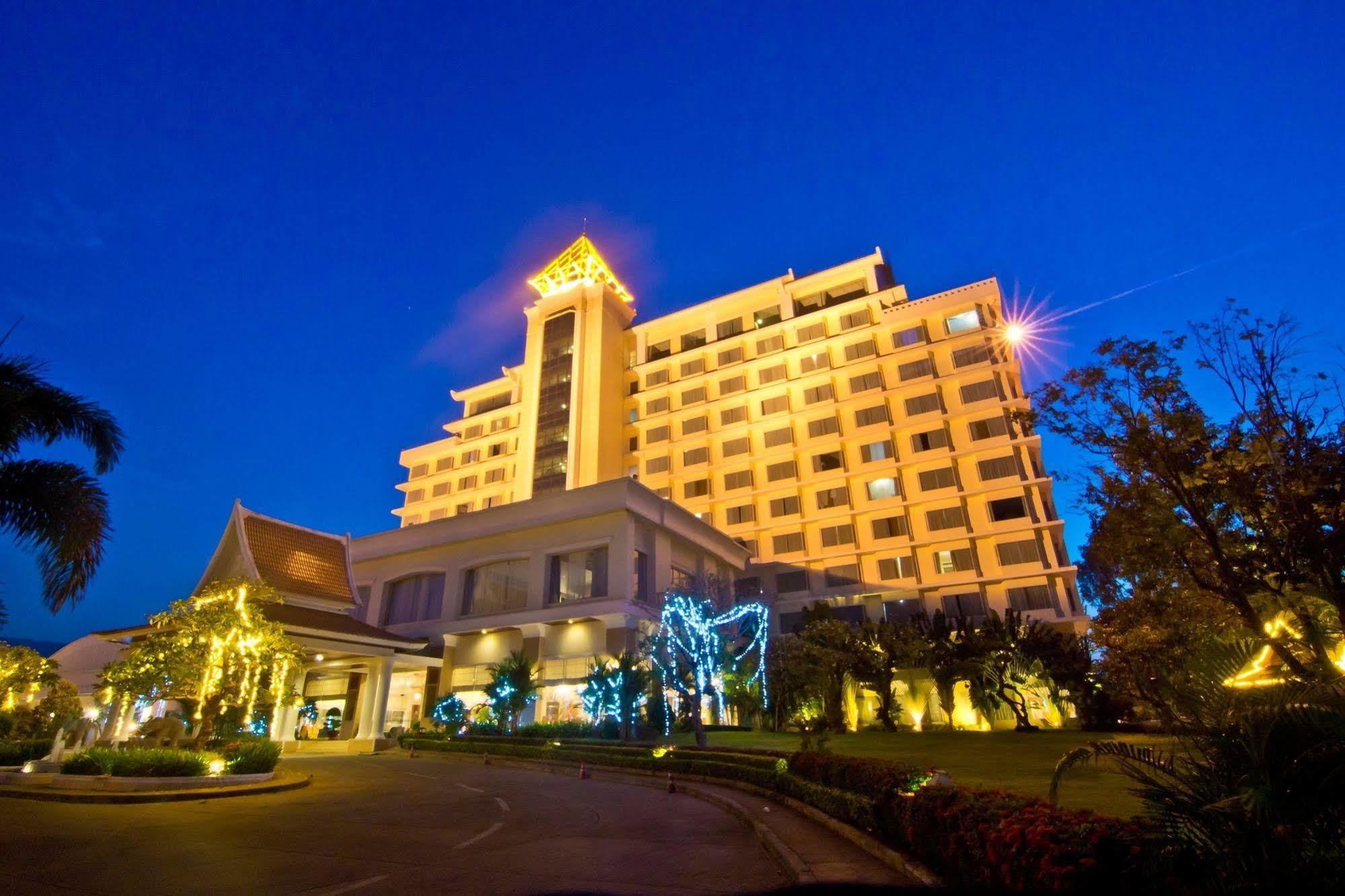 Champasak Grand Hotel Pakse Exterior photo