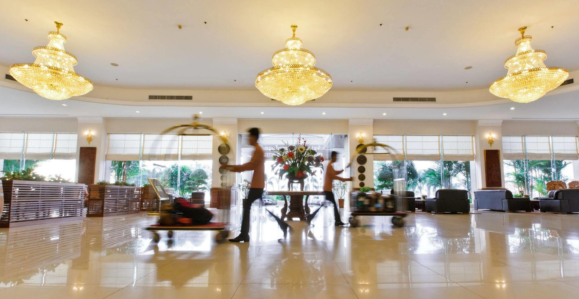 Champasak Grand Hotel Pakse Exterior photo